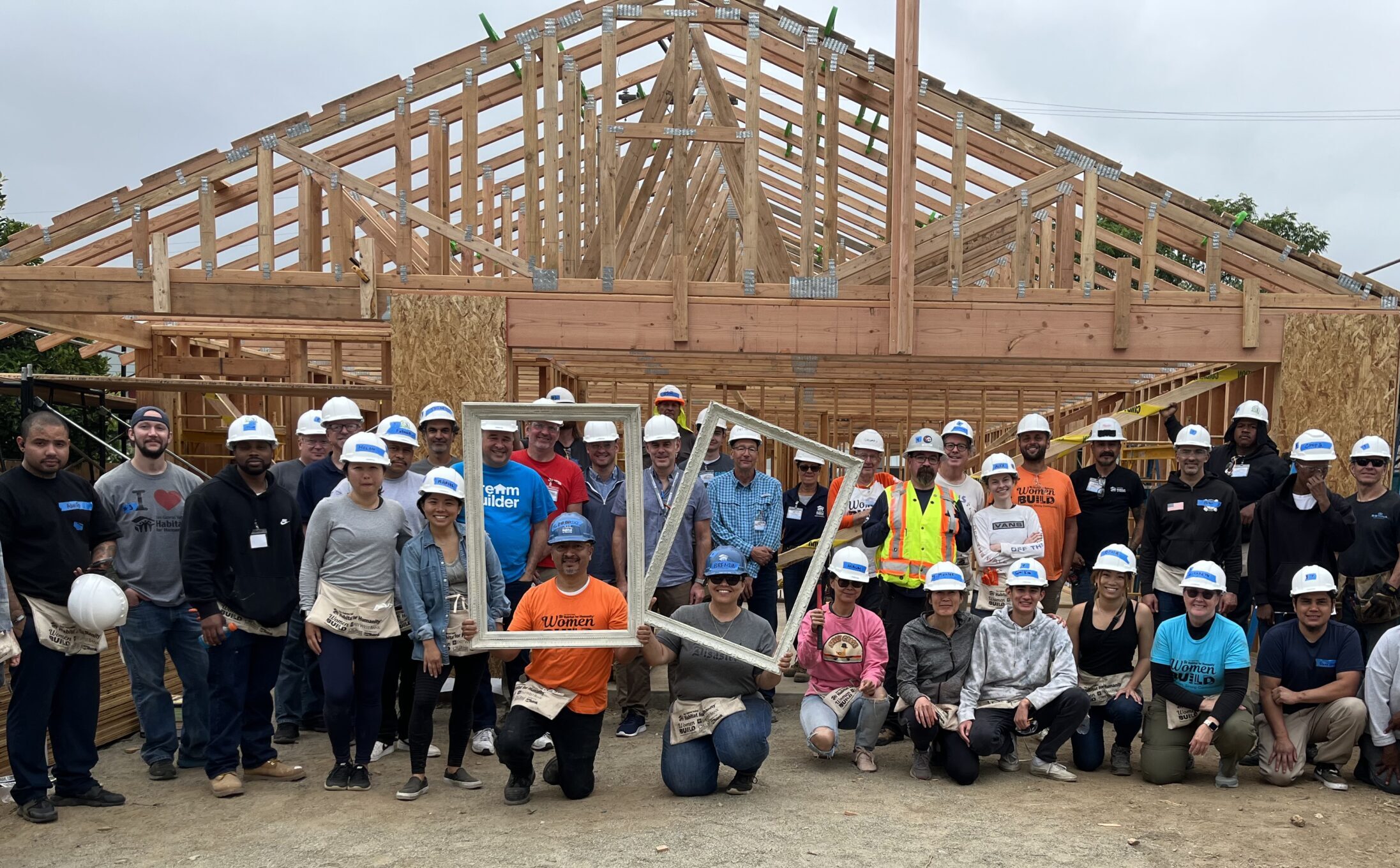 volunteer group in front of Altadena home project