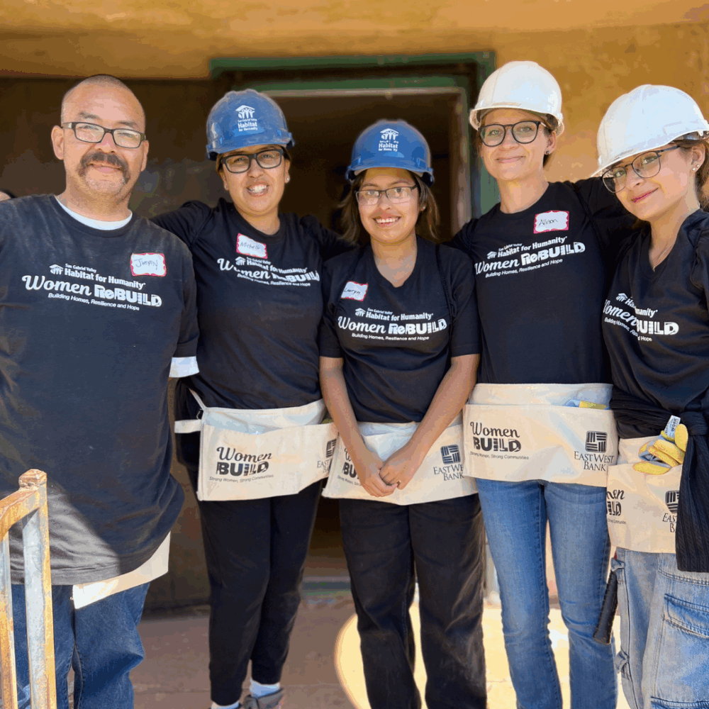 michelle and family volunteering