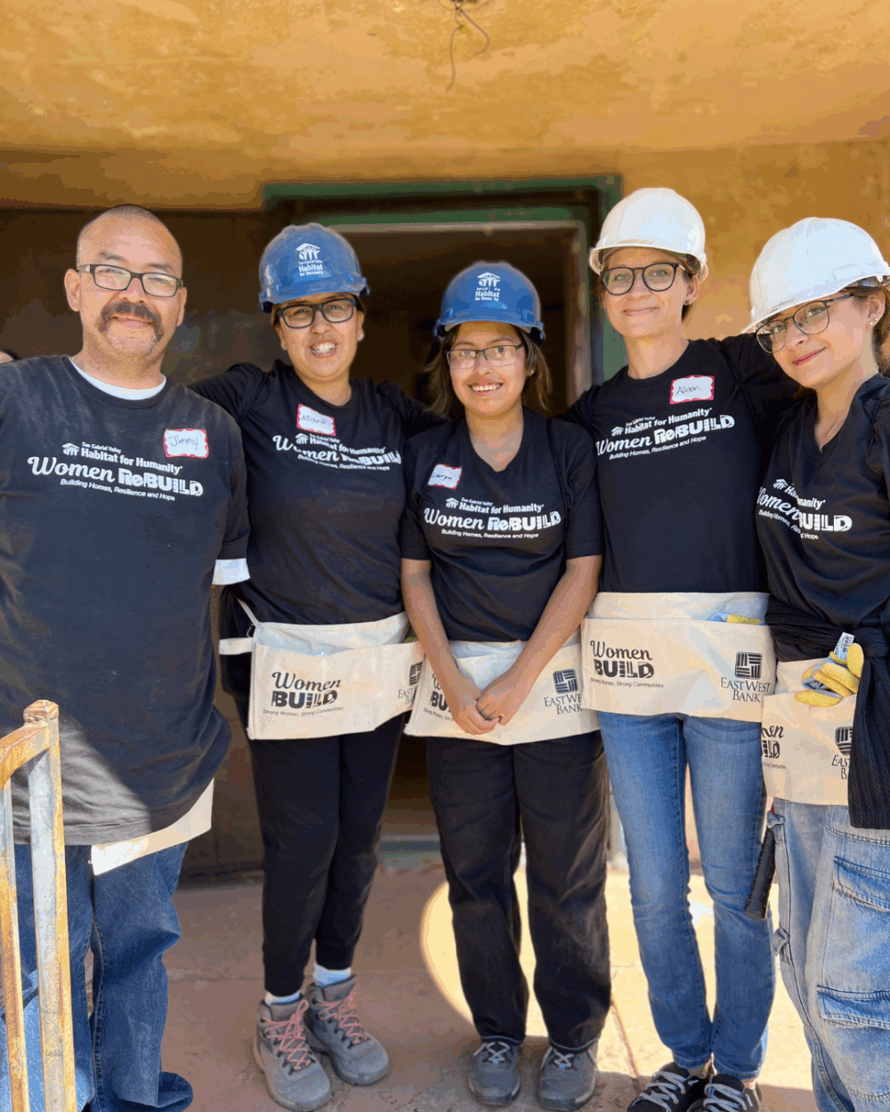 michelle and family volunteering